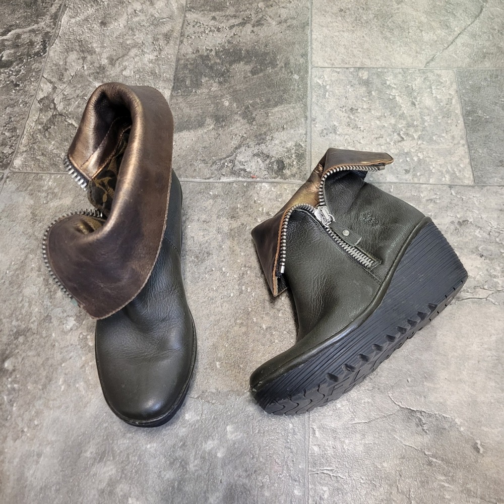 Fly London Yaz Wedge Ankle Boots Olive Green Bronze Metallic Leather 37 US 6.5-7